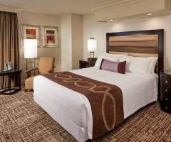 Treasure Island Hotel and Casino Las Vegas: Deluxe Rooms