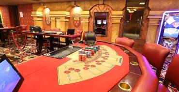 Admiral Casino Akropolis Vilnius: Настольные игры