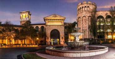 Montecasino Johannesburg: Фонтанчик и замок